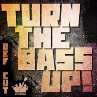 Def Cut - Turn The Bass Up (Original Mix -wav)